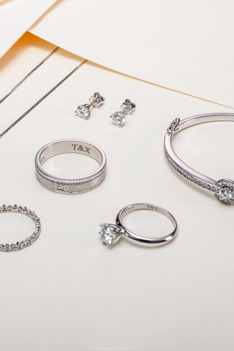 Tổng hợp bộ trang sức kim cương đẹp và sang trọng nhất của năm 2022 